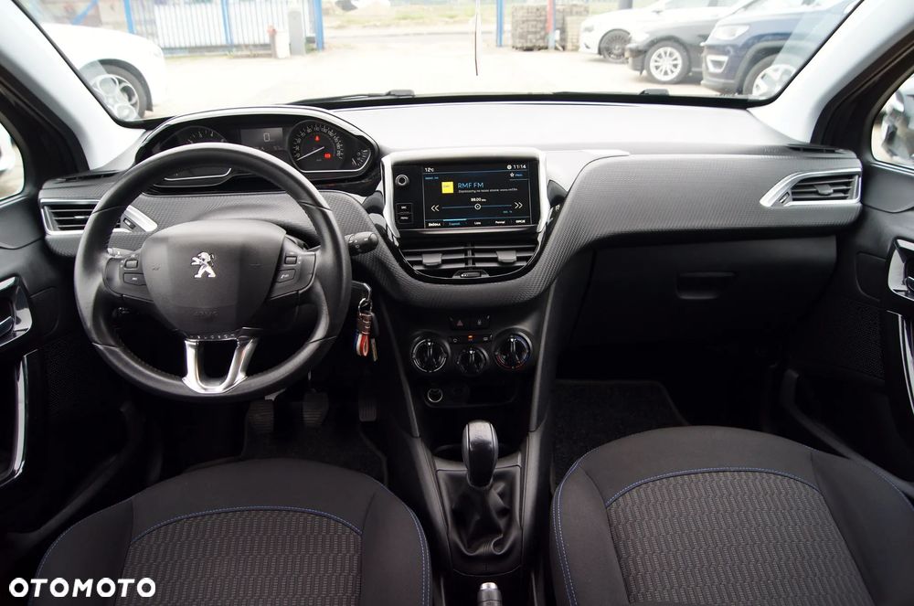 Peugeot 208 1.2 PureTech Style - 22