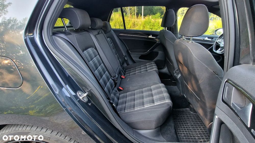 Volkswagen Golf GTD (BlueMotion Technology) DSG - 21