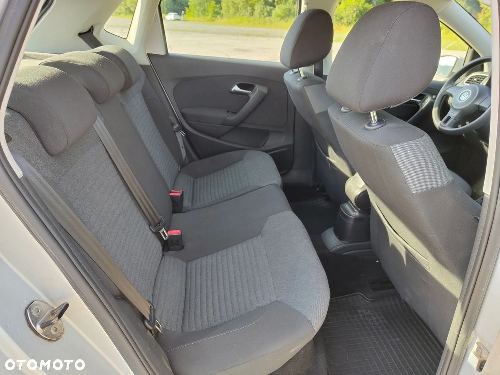 Volkswagen Polo 1.4 16V Trendline - 26