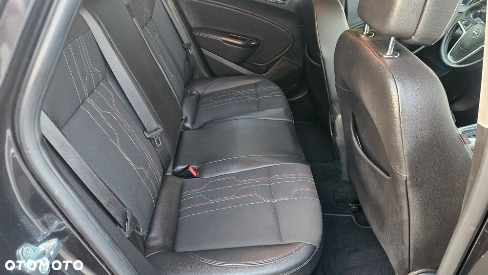 Opel Astra 1.4 Turbo Automatik 150 Jahre - 38