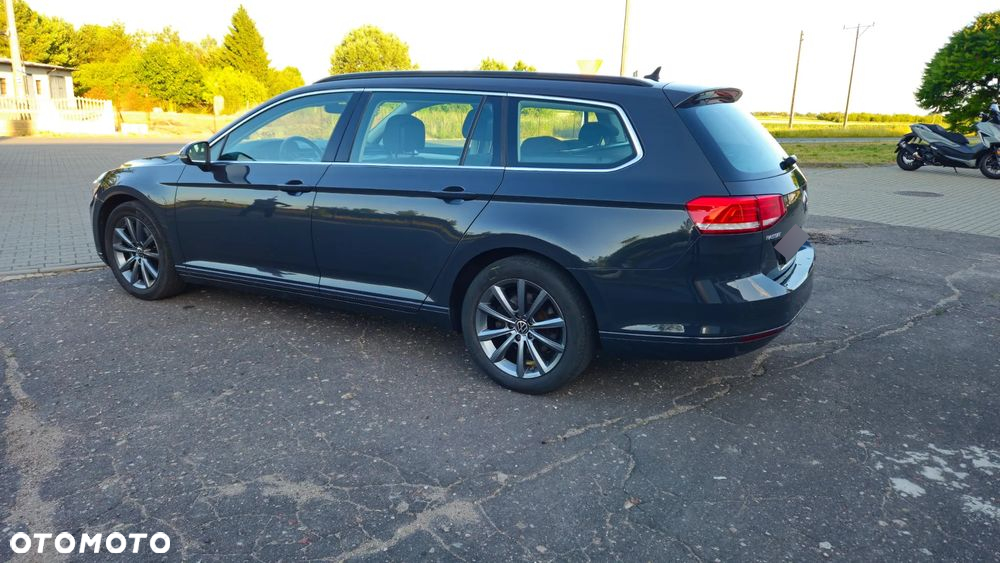 Volkswagen Passat Variant 1.6 TDI (BlueMotion Technology) Comfortline - 13