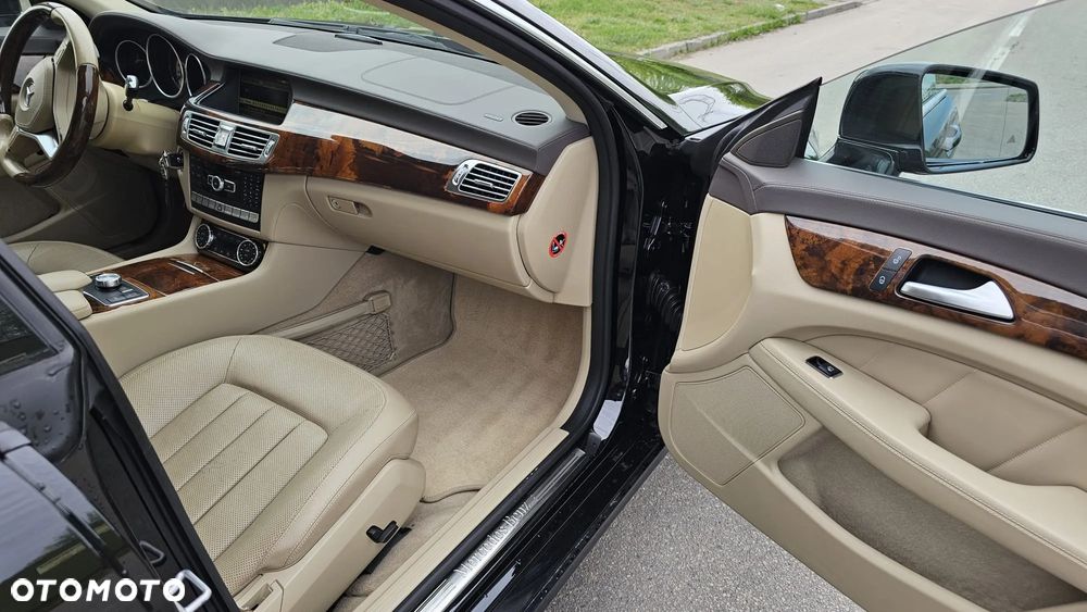 Mercedes-Benz CLS 500 4Matic BlueEFFICIENCY 7G-TRONIC - 9