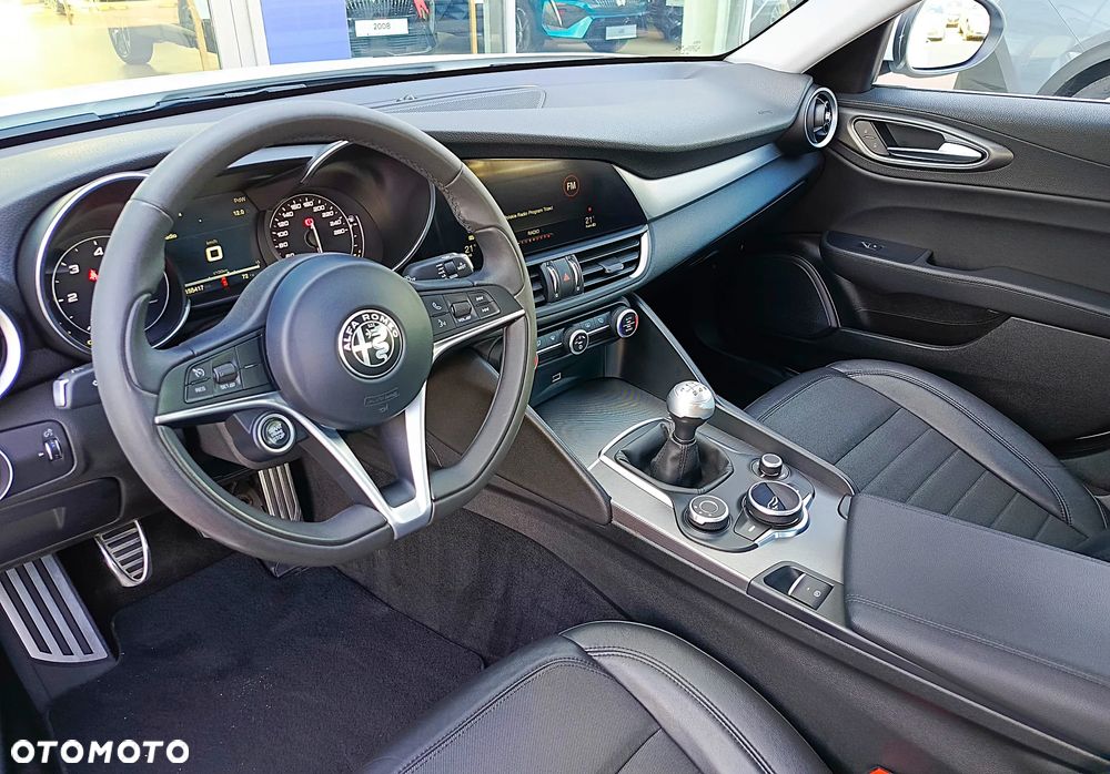 Alfa Romeo Giulia - 9