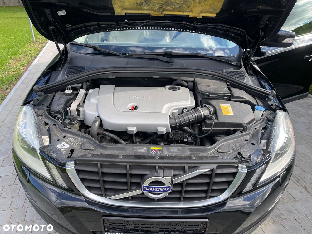 Volvo XC 60 D5 AWD Kinetic - 24