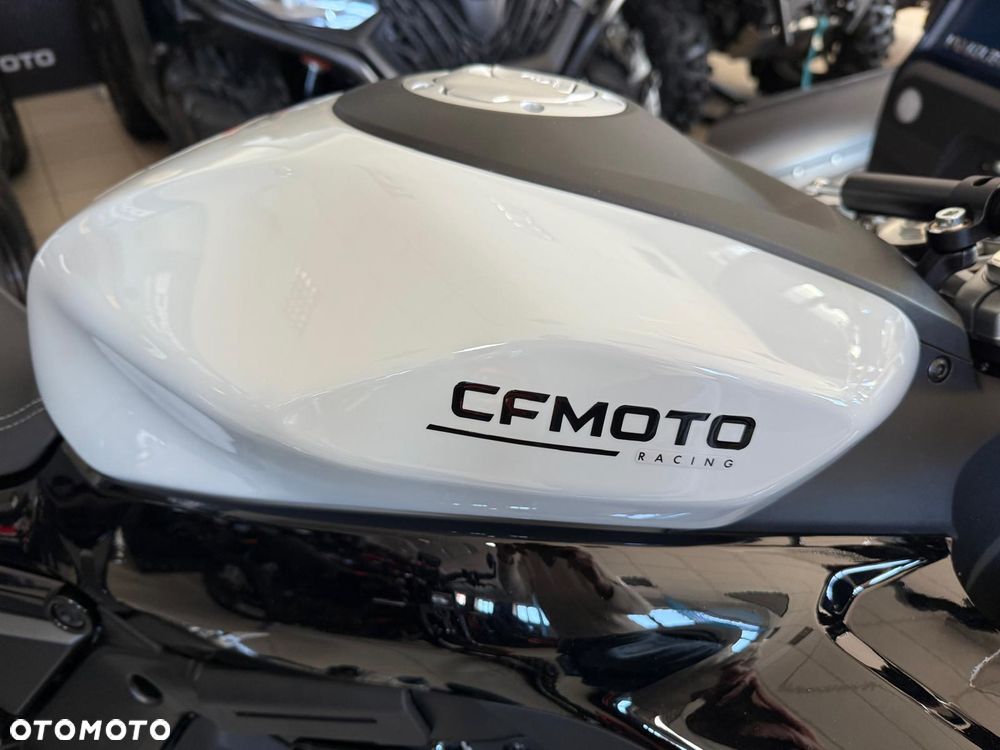 CFMoto 675SR - 13