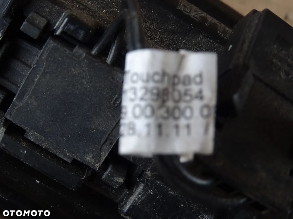 KLAMKA PRZYCISK MIKROSTYK ZAMEK KLAPY TYŁ OPEL ZAFIRA C TOURER - 10