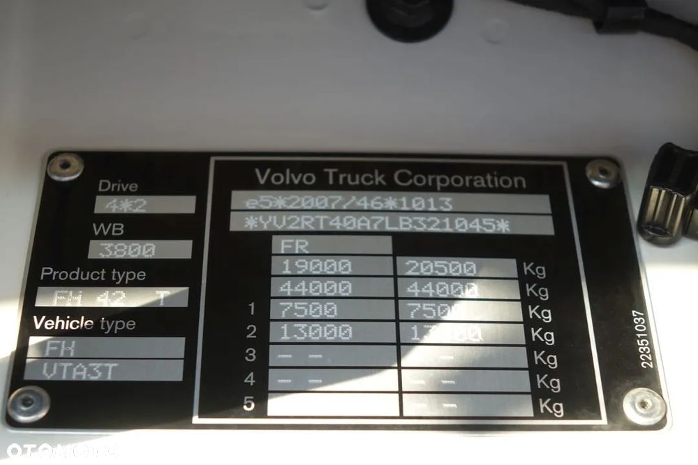 Volvo FH 500 GLOBETROTTER / STANDARD/ AUTOMAT / EURO 6 / KLIMATYZACJA POSTOJOWA/ 2 ZBIORNIKI PALIWA - 31