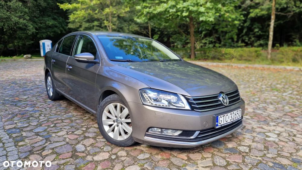 Volkswagen Passat - 2