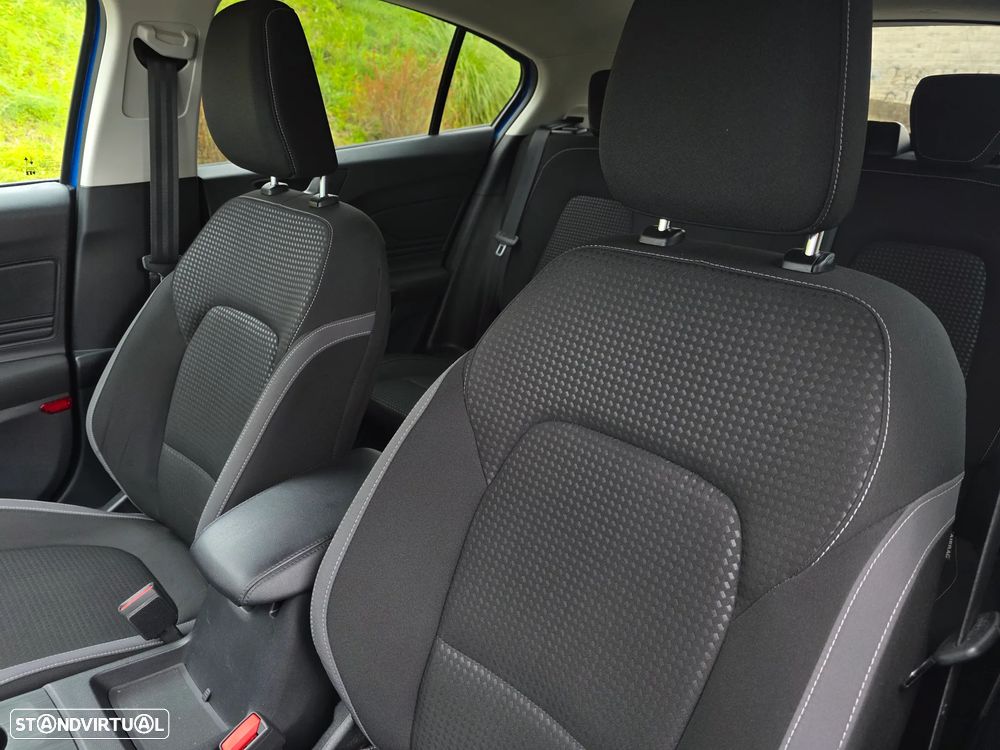 Ford Focus 1.5 TDCi ECOBlue Business Aut. - 6