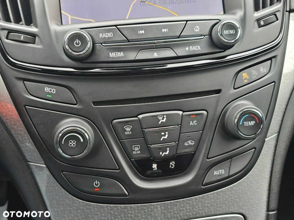 Opel Insignia - 31