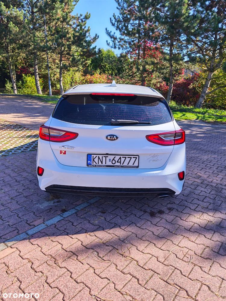 Kia Ceed - 4