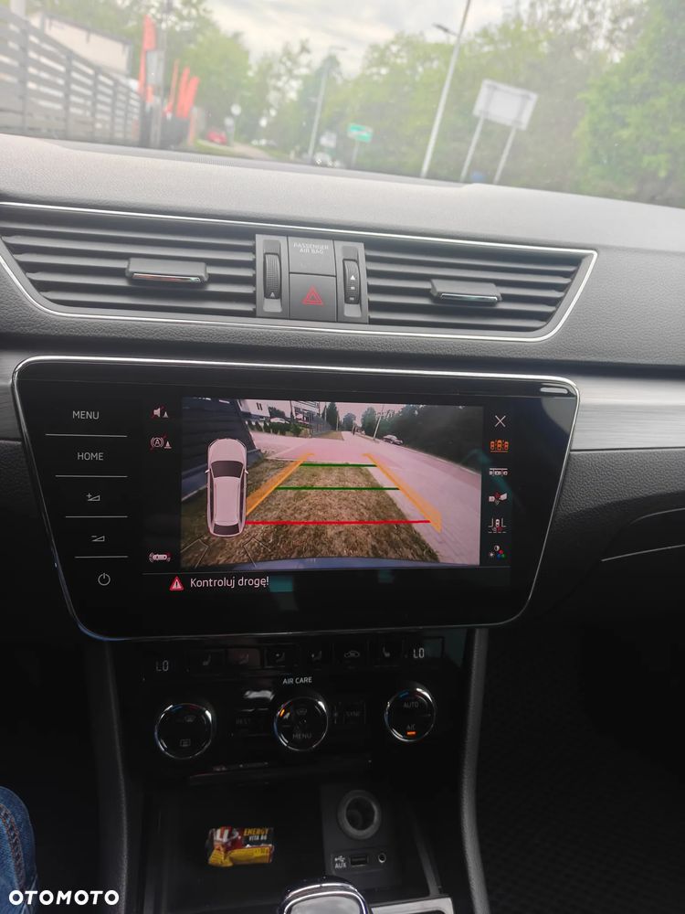 Skoda Superb 2.0 TDI Ambition DSG - 9