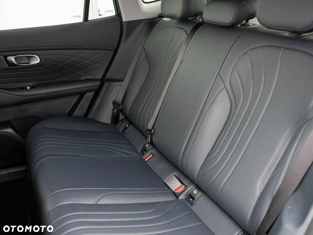 Geely Starray EM-i 1.5 PHEV Pro - 27