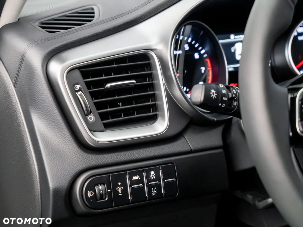 Kia XCeed 1.5 T-GDI M - 18