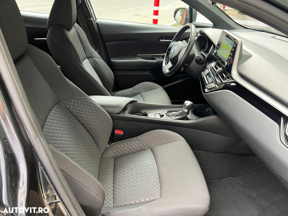 Toyota C-HR - 17