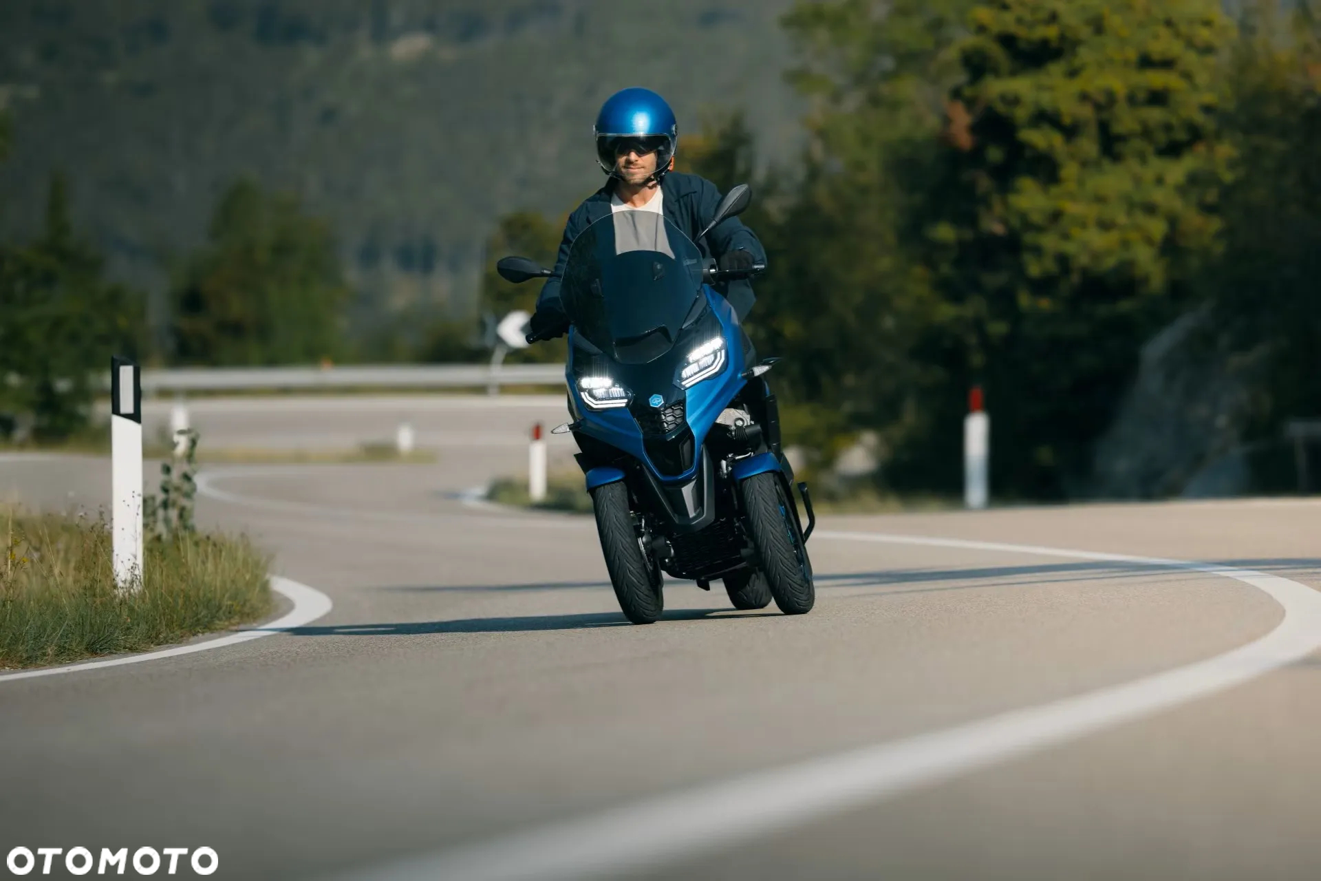 Piaggio MP-3 - 7