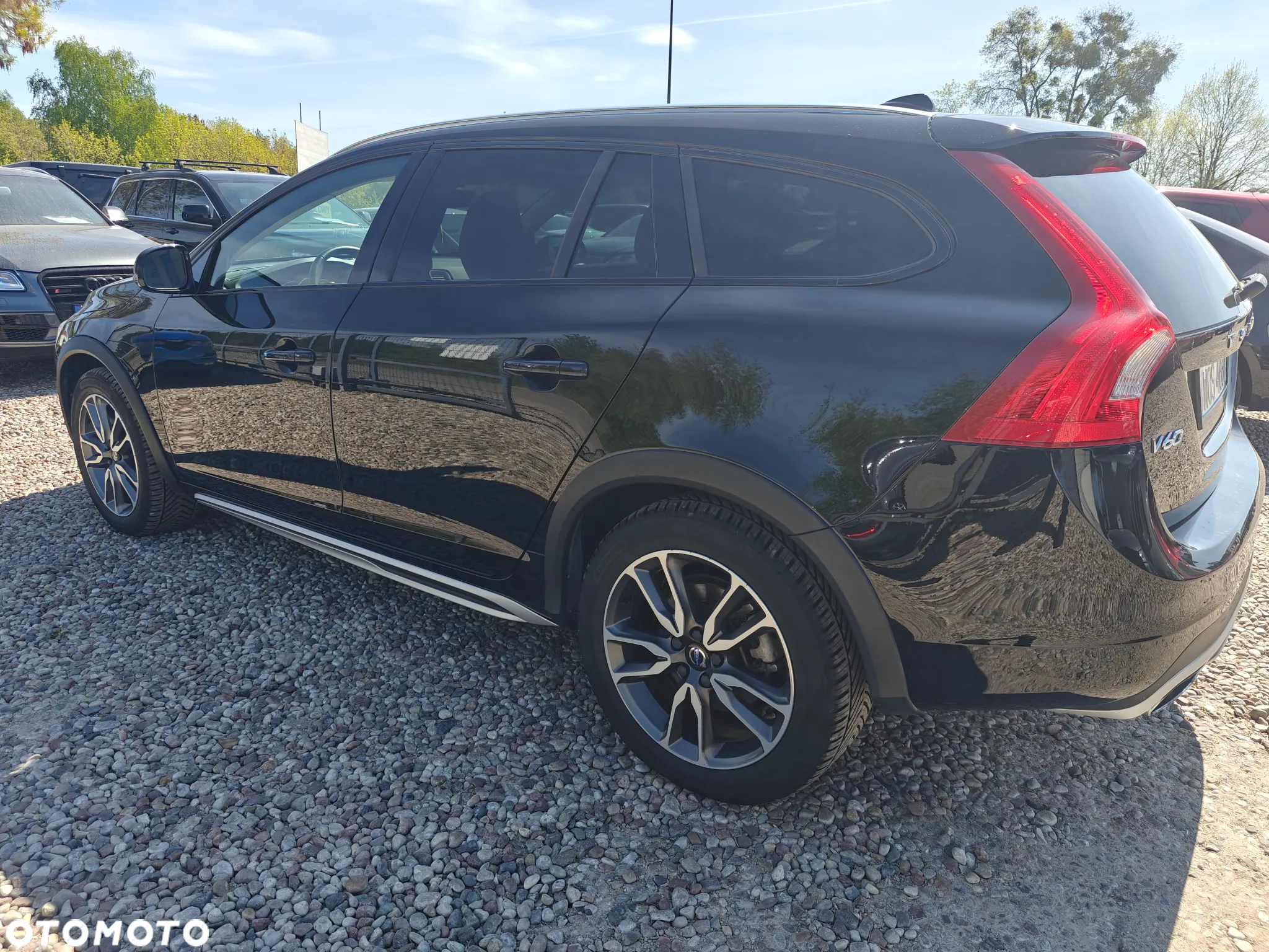 Volvo V60 Cross Country T5 AWD Summum - 3