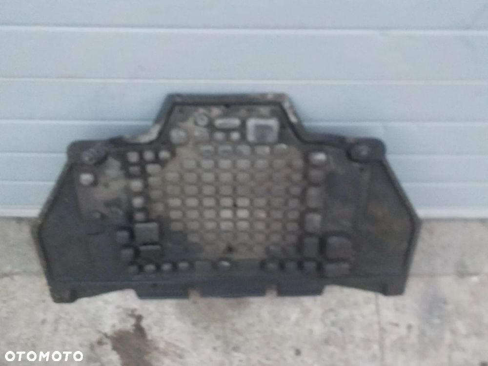 AUDI A4 B7 3.2 B OSŁONA POD SILNIK - 4