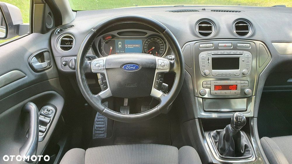 Ford Mondeo 2.0 Titanium - 18
