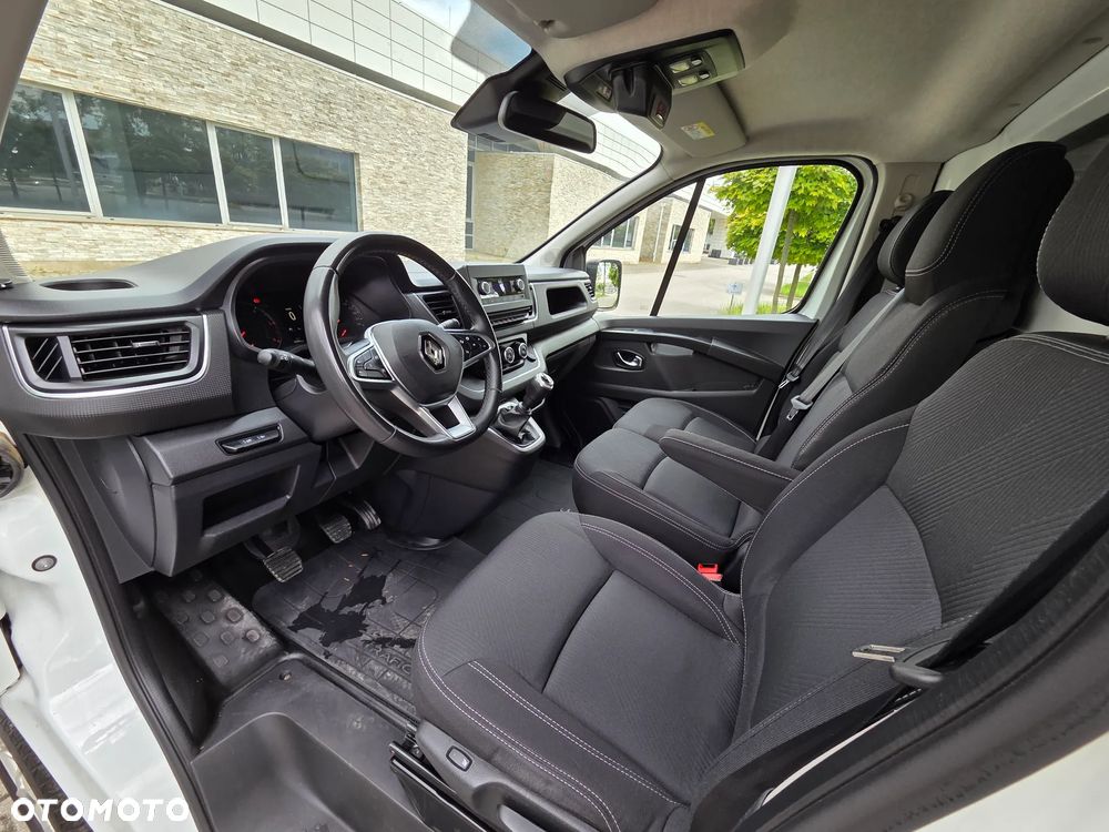 Renault Trafic - 22