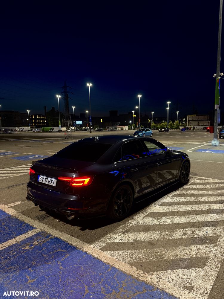 Audi A4 2.0 TDI S tronic - 11