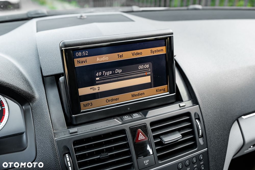 Mercedes-Benz Klasa C 200 CDI DPF Avantgarde - 32