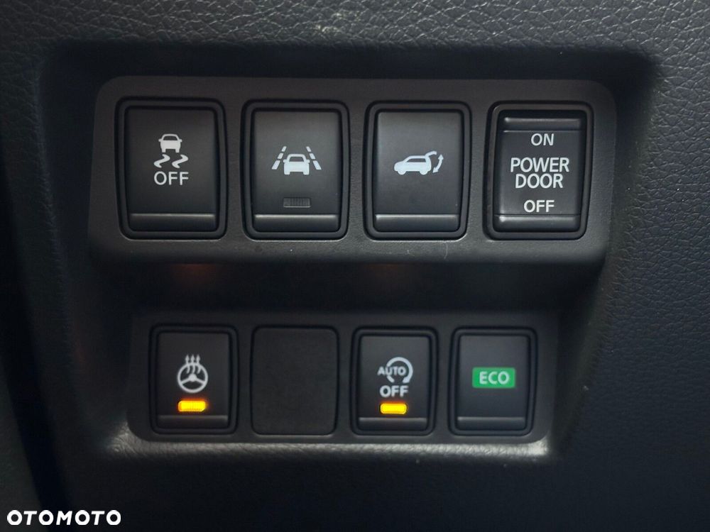 Nissan X-Trail 2.0 dCi Tekna Xtronic 4WD - 29