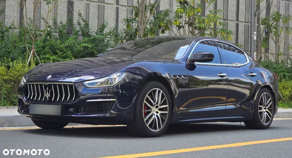 Maserati Ghibli Granlusso - 3