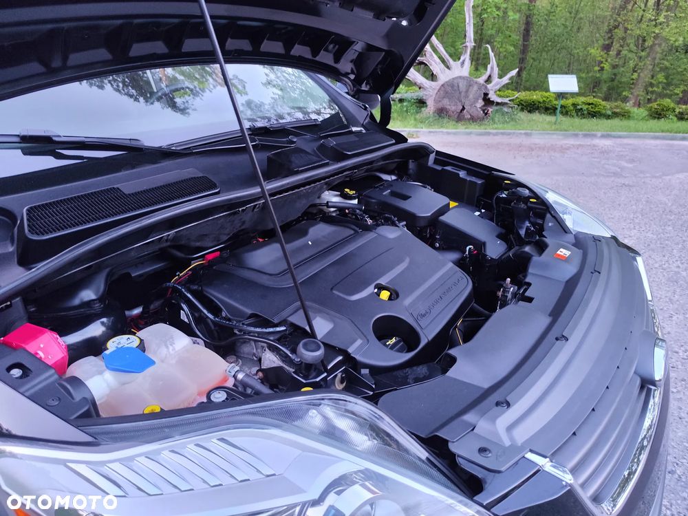 Ford Kuga 2.0 TDCi 4x4 Titanium - 29