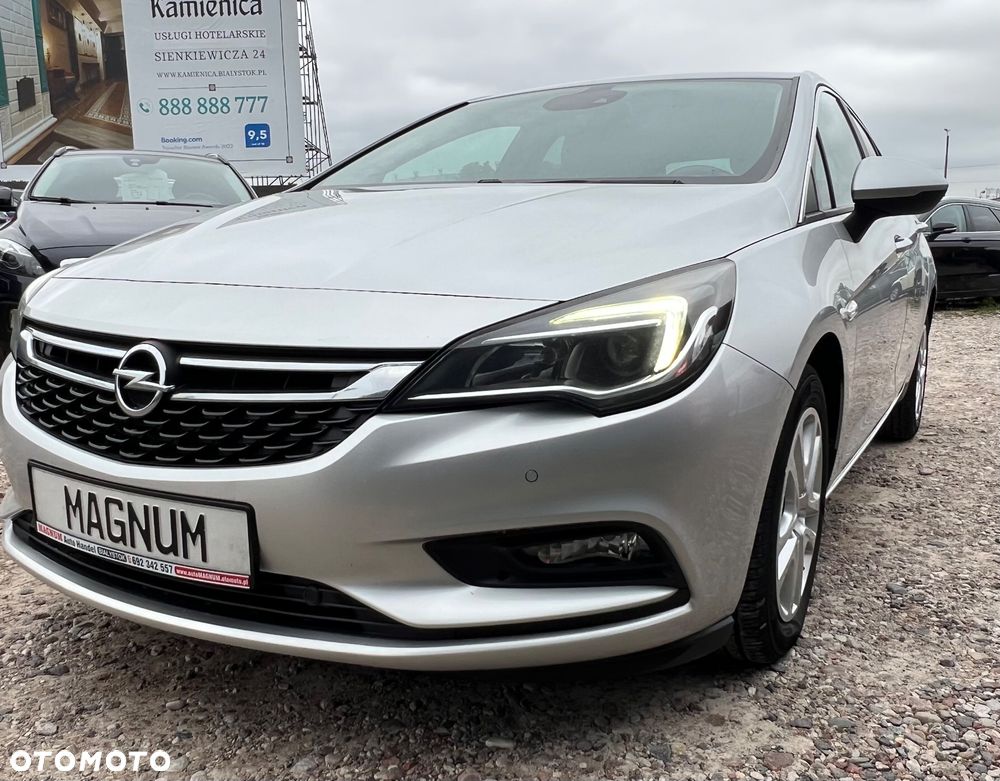 Opel Astra 1.4 Turbo Sports Tourer Dynamic - 2