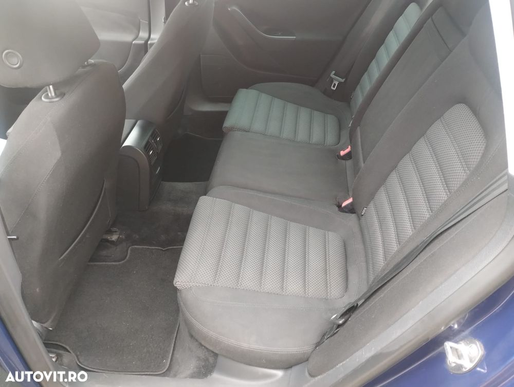 Volkswagen Passat 2.0 TDI DPF Highline - 7