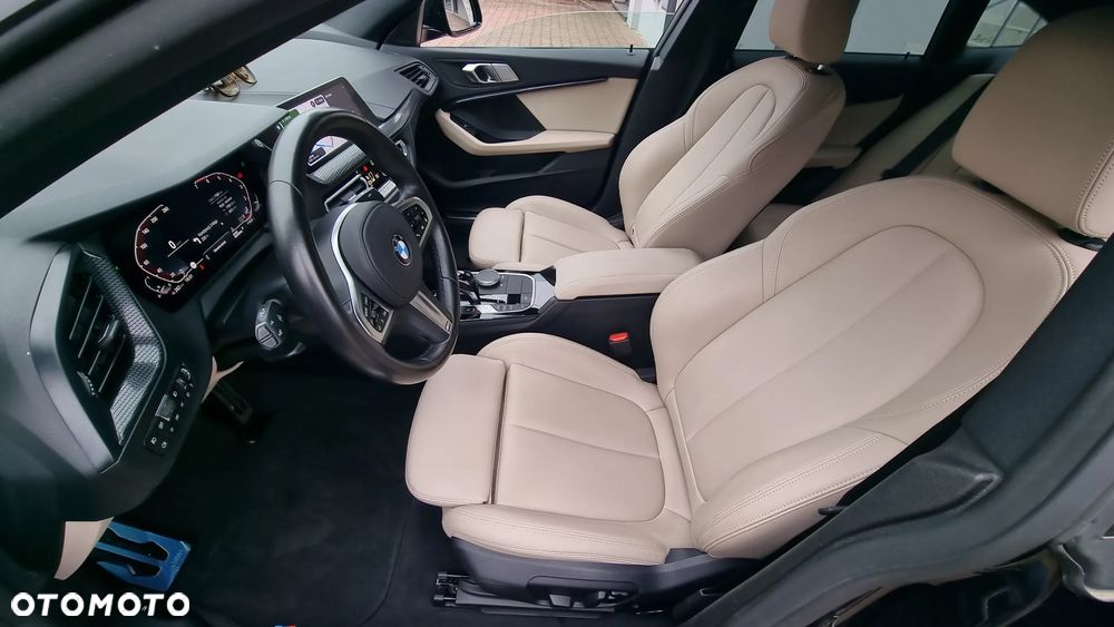 BMW Seria 2 218i M Sport - 23