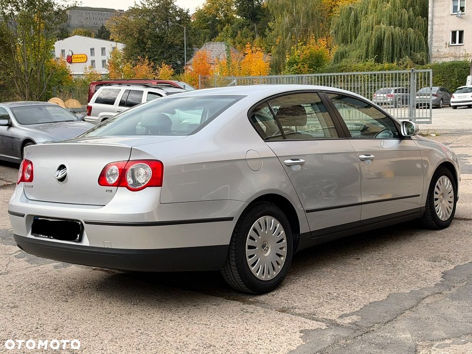 Volkswagen Passat - 3