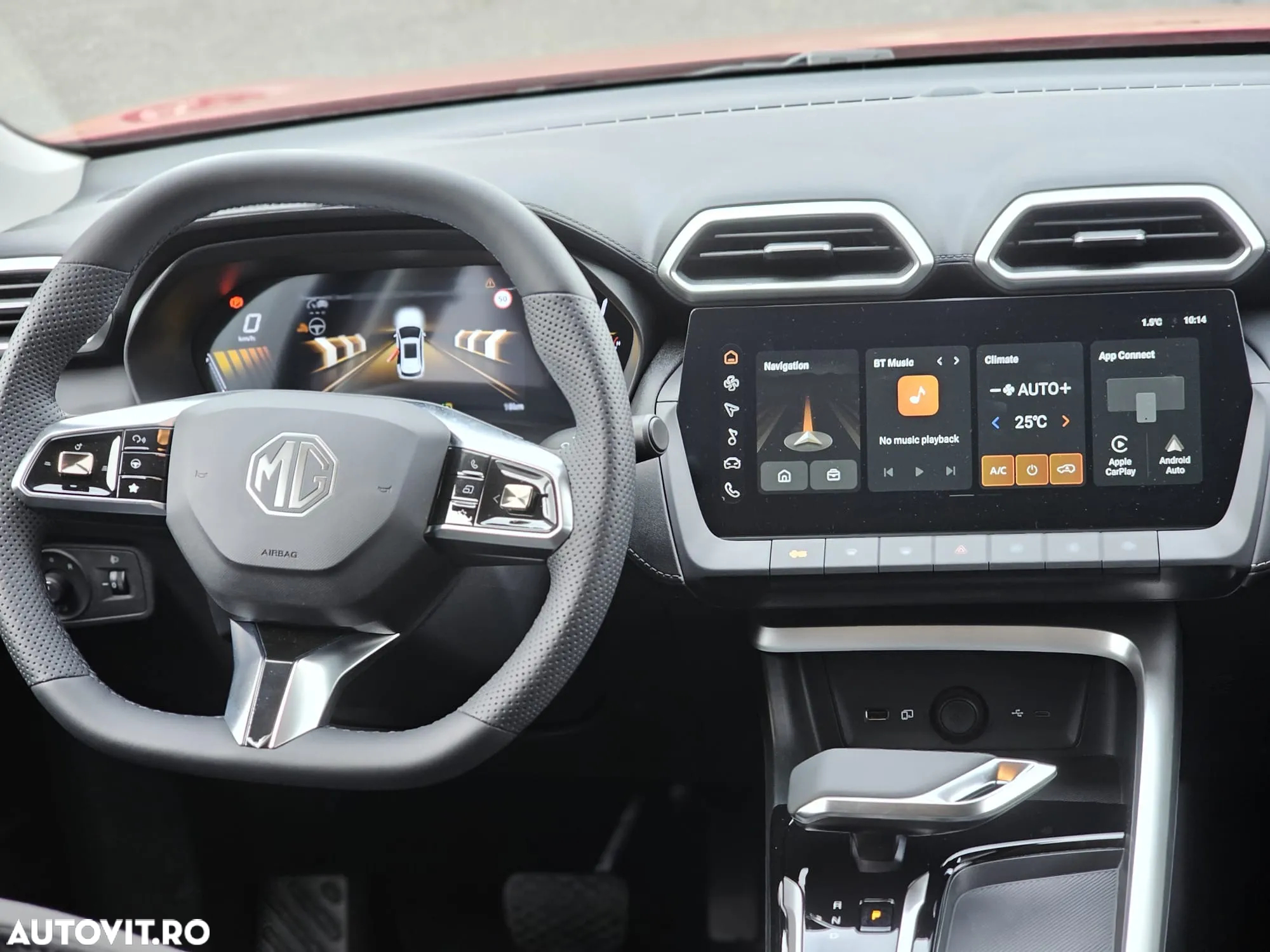 MG ZS HEV 1.5 GSI AT Exclusive - 12
