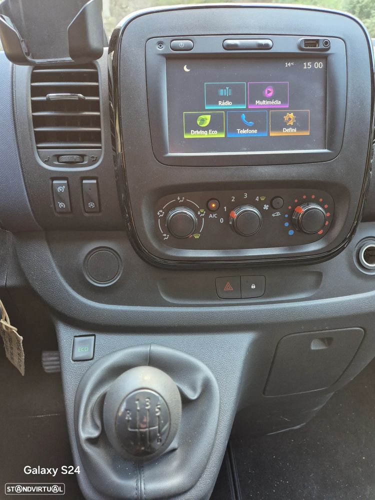 Opel Vivaro - 16