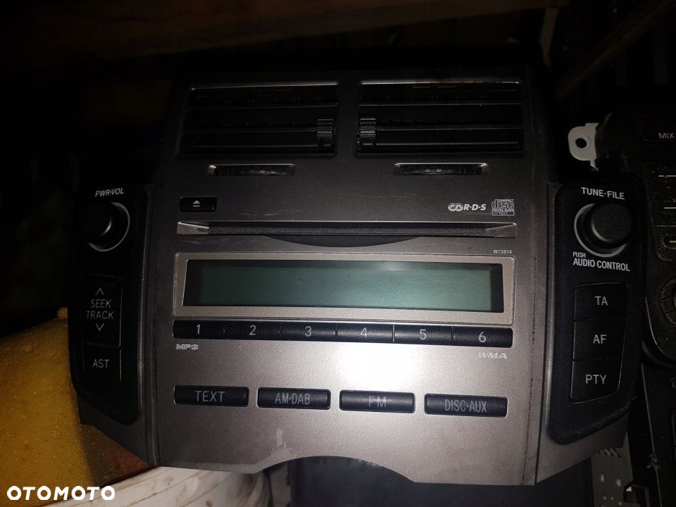 Radio CD MP3 Toyota Yaris II - 1