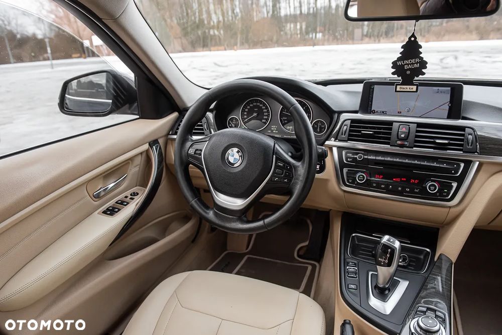 BMW Seria 3 320d Luxury Line - 25