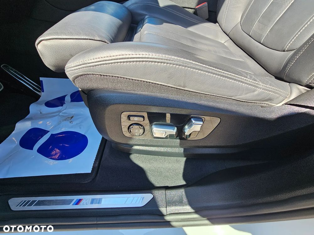 BMW X5 xDrive30d sport - 14