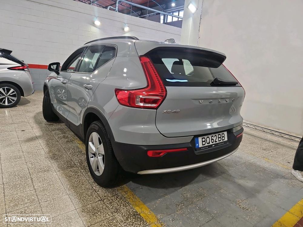 Volvo XC 40 2.0 B3 Essential - 2
