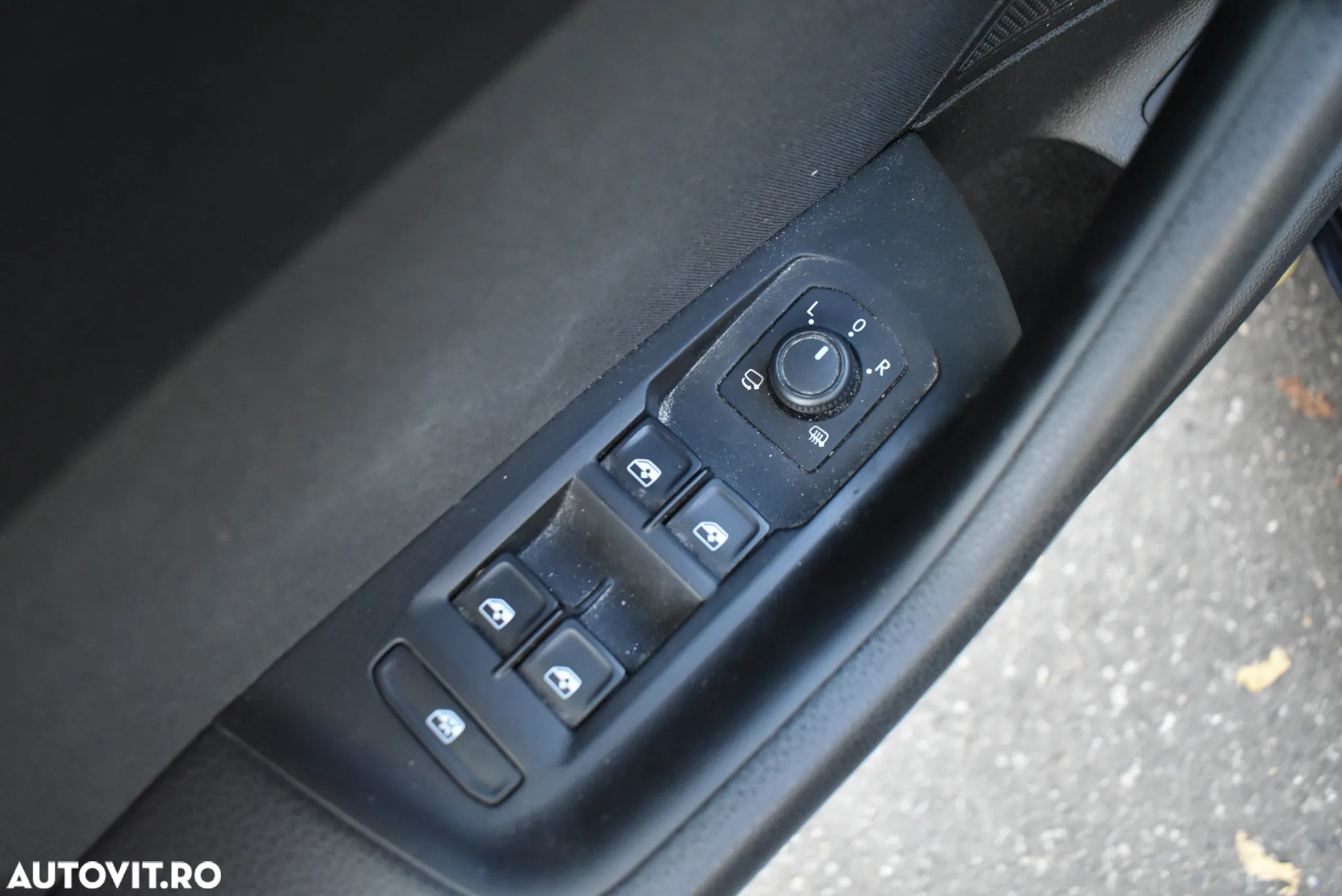 Volkswagen Passat 2.0 TDI DSG Comfortline - 11