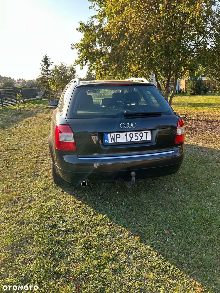 Audi A4 Avant - 4