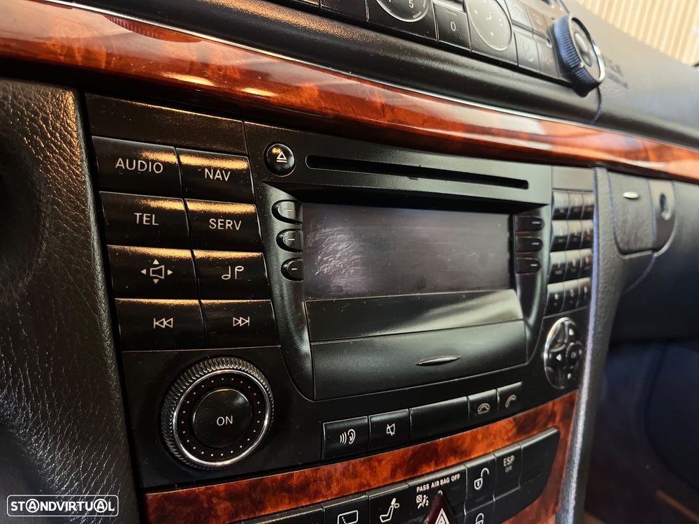 Mercedes-Benz E 220 CDI Auto Elegance - 17