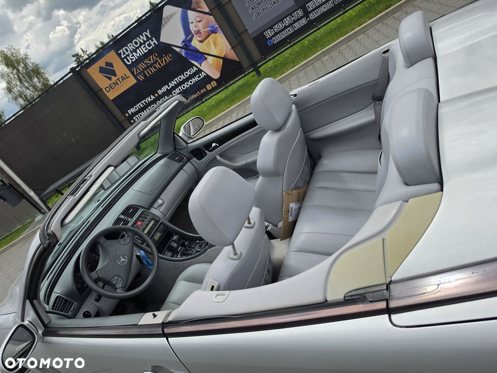 Mercedes-Benz CLK - 24
