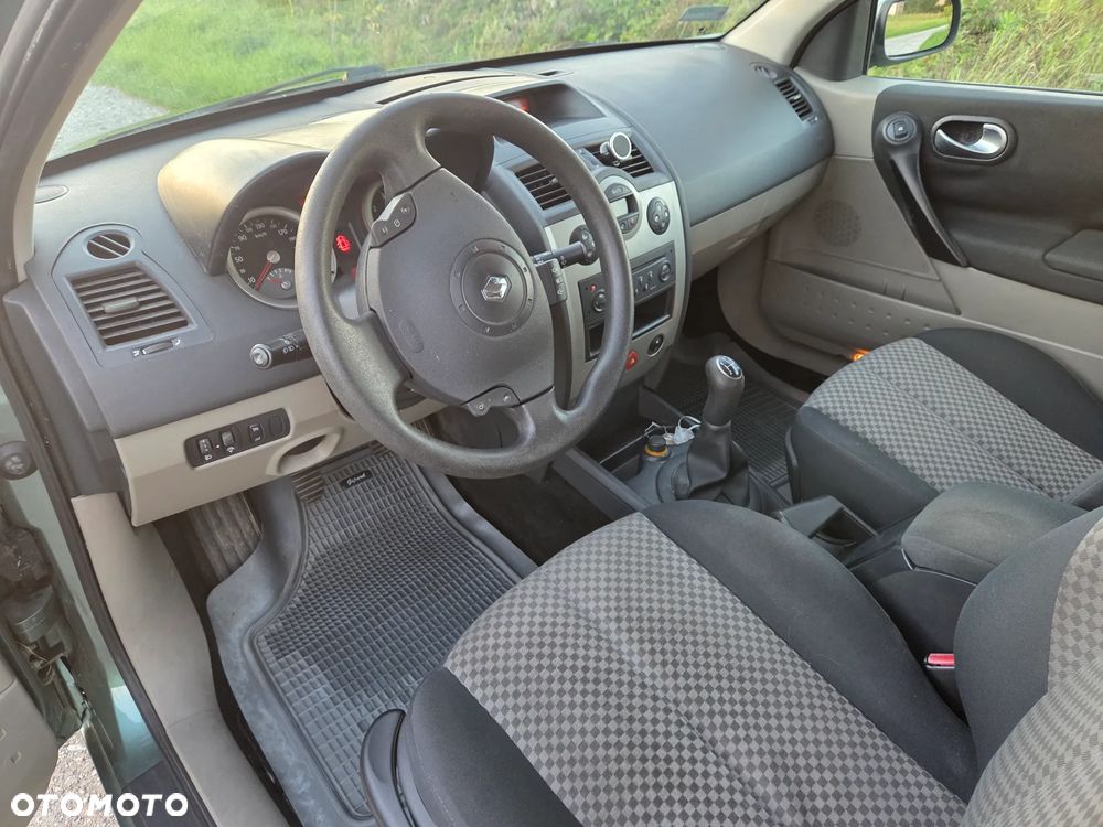 Renault Megane - 10