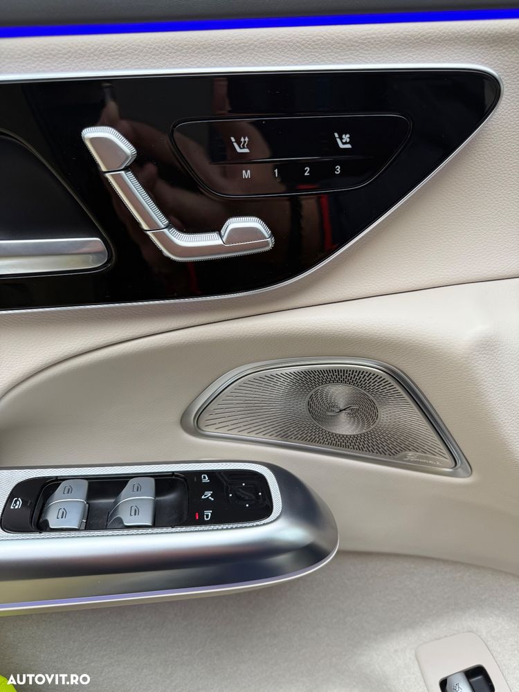 Mercedes-Benz E 300 de Aut. - 19