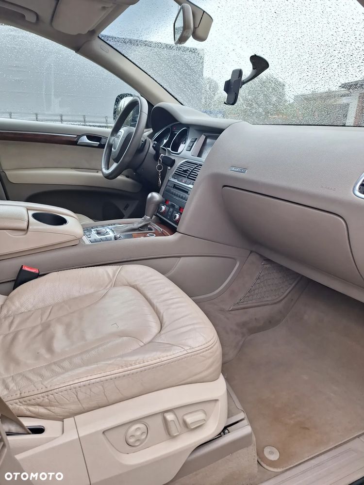 Audi Q7 3.0 TDI Quattro Tiptronic - 24