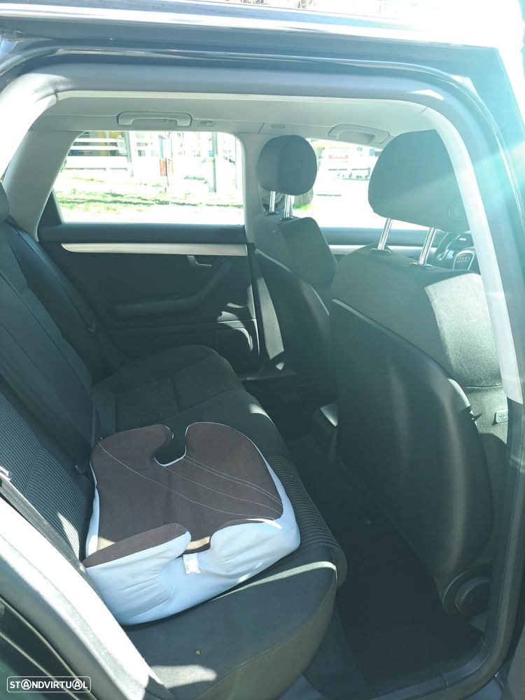 Audi A4 Avant 2.0 TDi Advance - 10