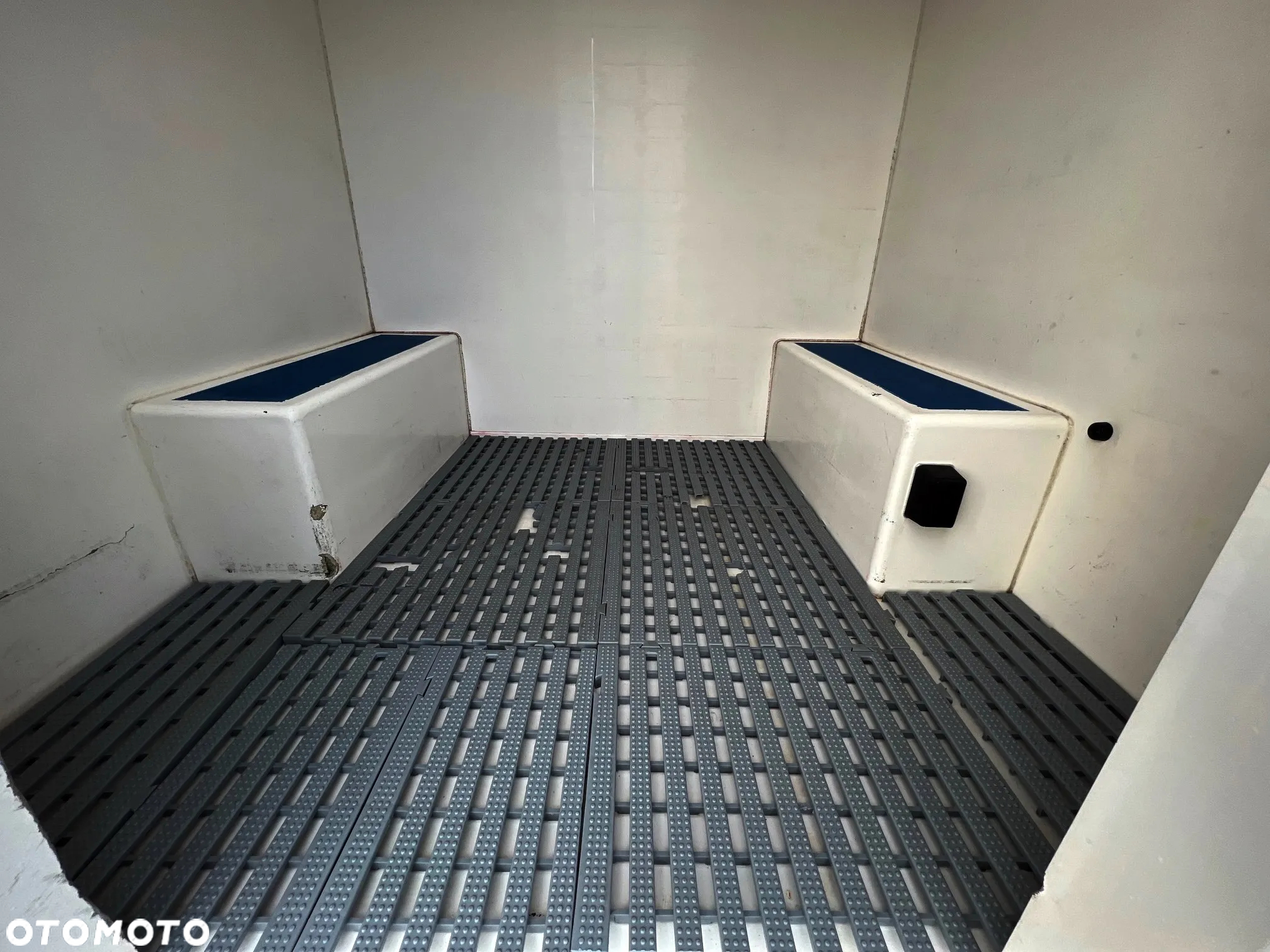 Renault Master 145 DCi Kontener Chłodnia Dwie komory Komorówka Nikso-podwoziowa Zarejestrowany - 19
