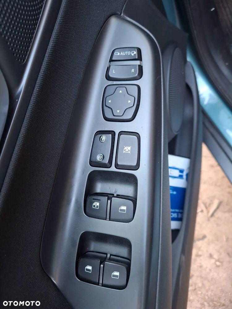 Hyundai Kona - 15