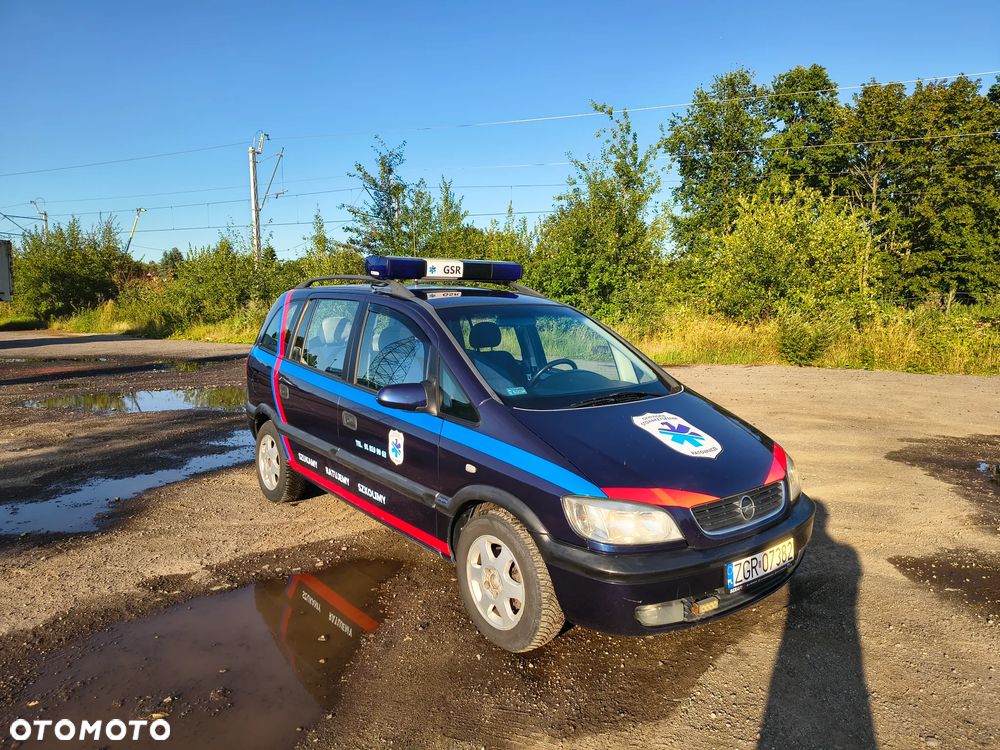 Opel Zafira 1.8 16V Elegance - 1